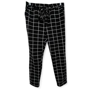 SHEIN Black and White Checkered Trousers
